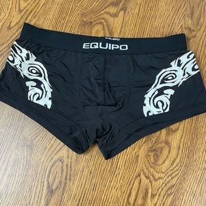Mens worn poly spandex trunks Size M